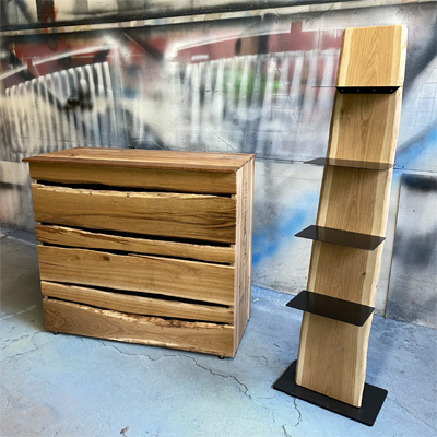 Theke Rustikal aus Eiche mit Totwurml�chern und Astl�chern