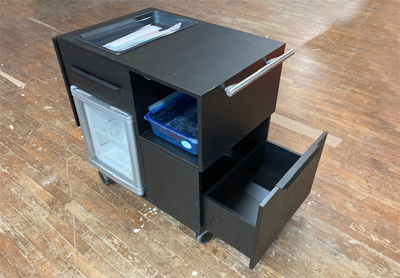 Theke Servierwagen Barkeeper mit integriertem Abfallsammler und ausklappbarer Arbeitsfläche